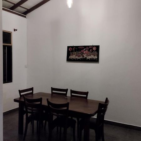 Villa Hilltop By Yehansa With Unlimited Fiber Wifi 히카두와 외부 사진
